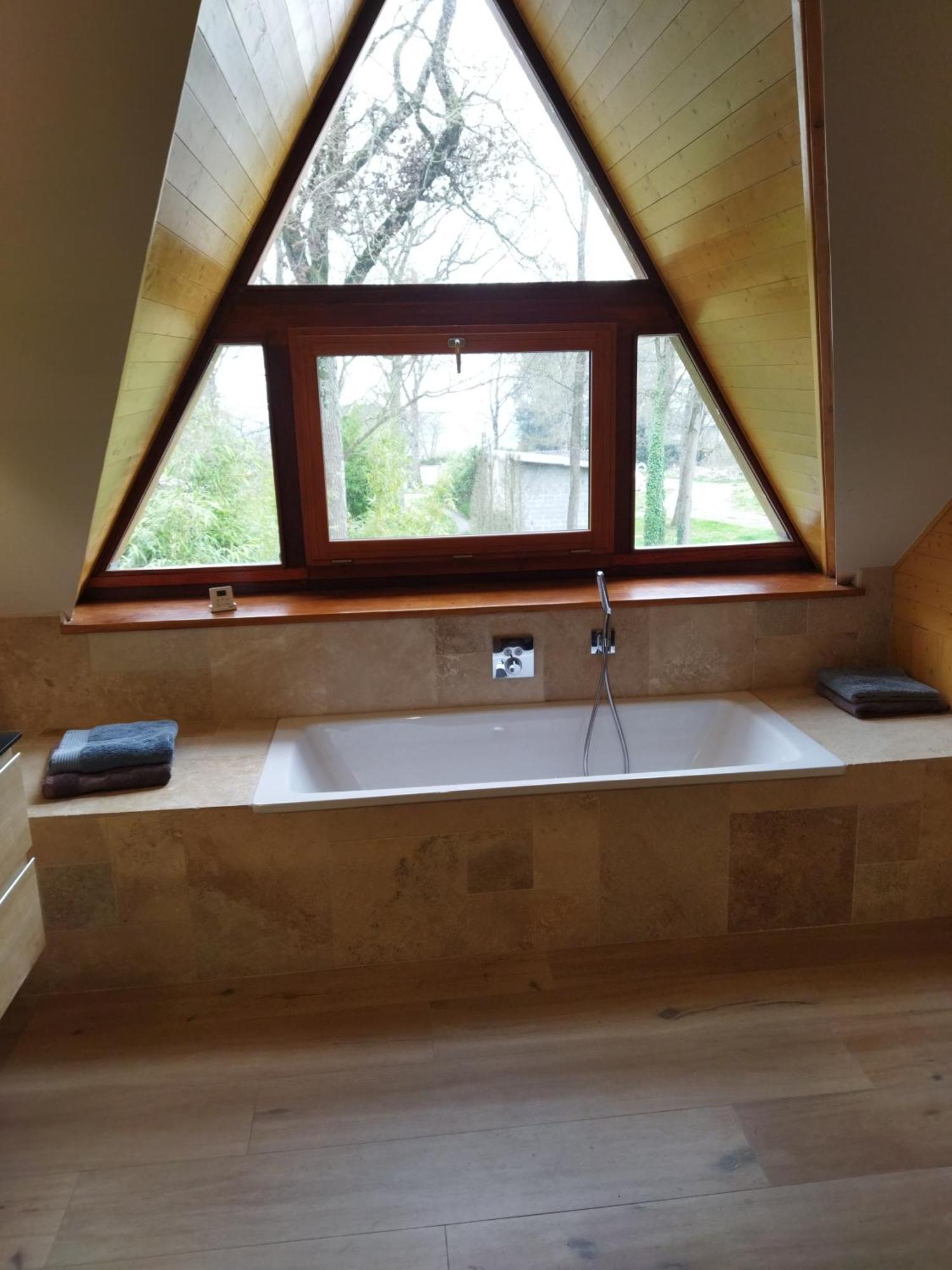 La Maison Dans Les Bois Soucelles Buitenkant foto