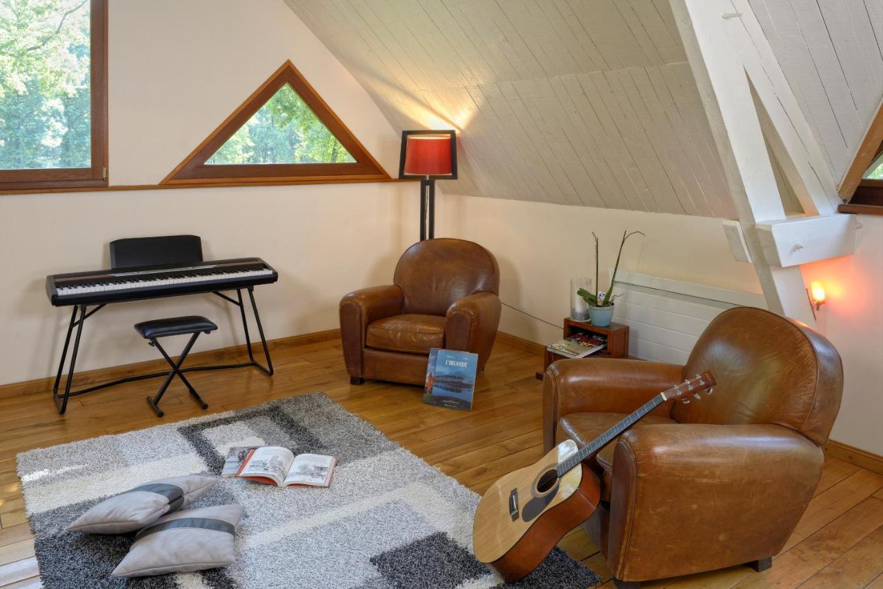 La Maison Dans Les Bois Soucelles Buitenkant foto