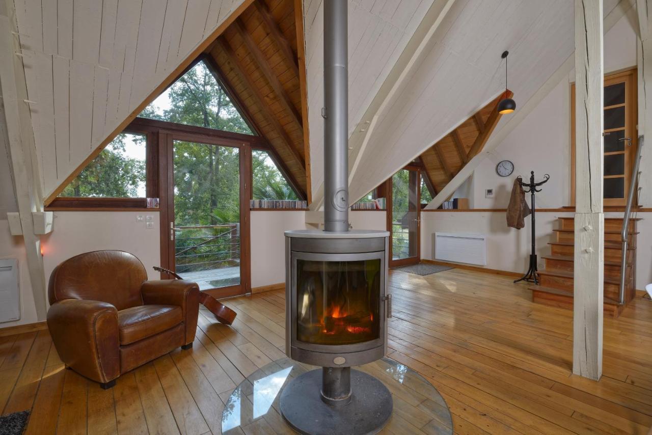 La Maison Dans Les Bois Soucelles Buitenkant foto